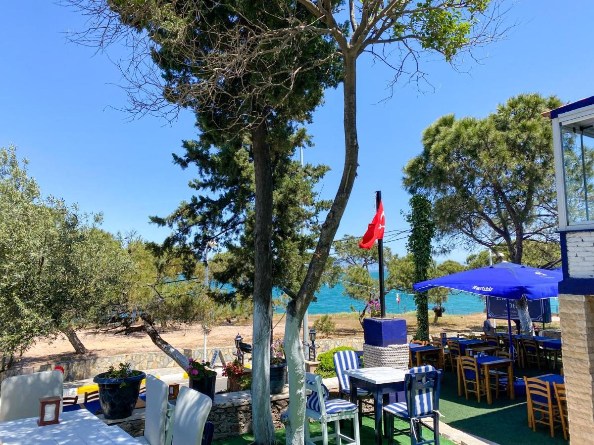 Lacivert Hotel Ayvalik Bagian luar foto