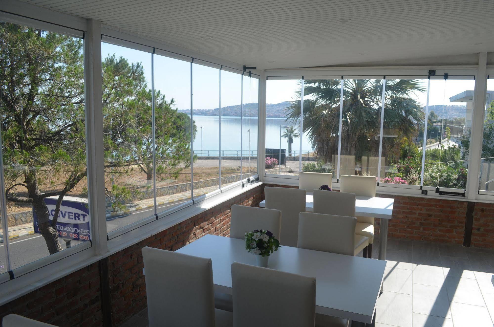 Lacivert Hotel Ayvalik Bagian luar foto