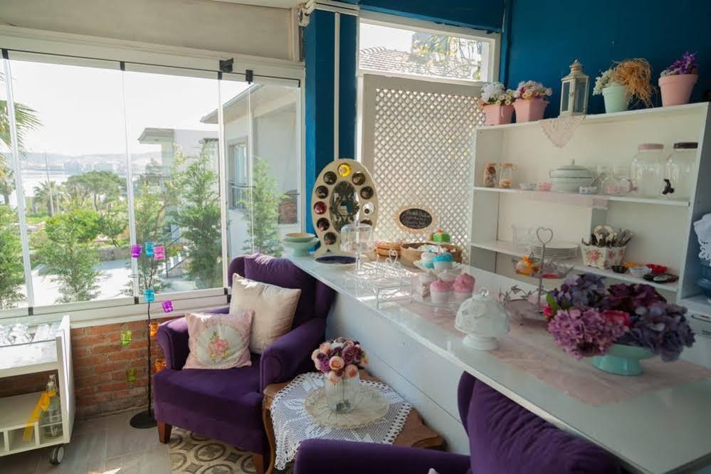 Lacivert Hotel Ayvalik Bagian luar foto
